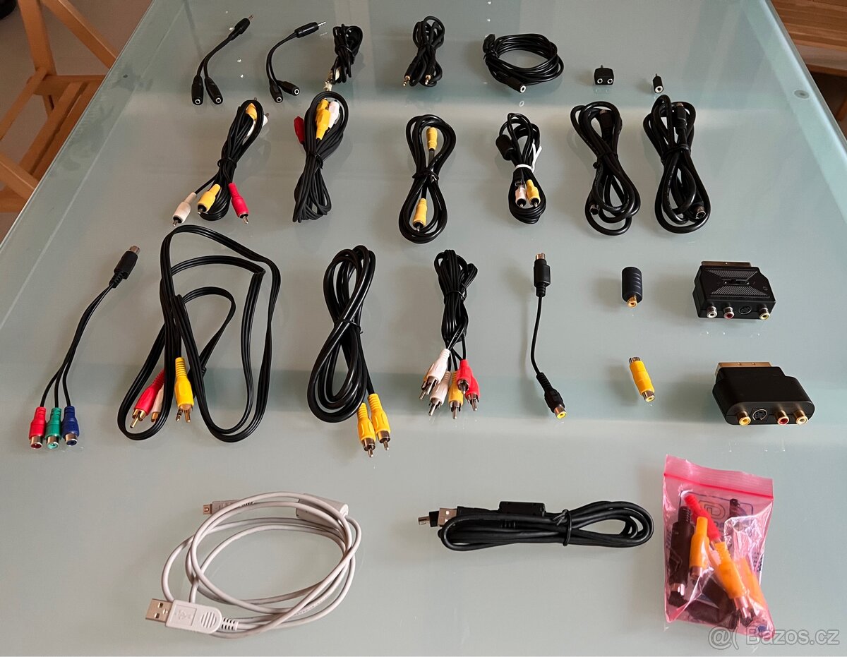 Různé A/V kabely - 2