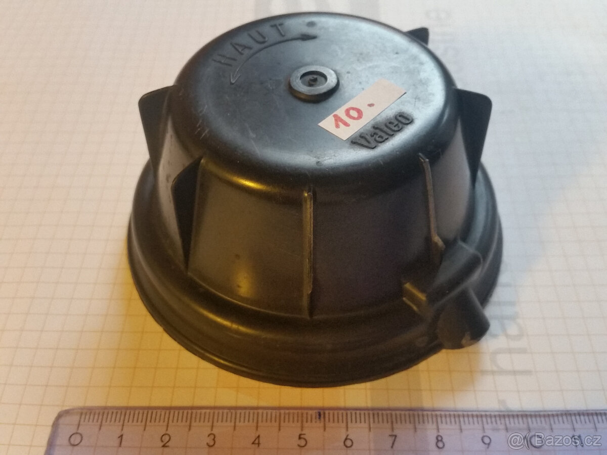 zadní kryt světlometu 3 - 2