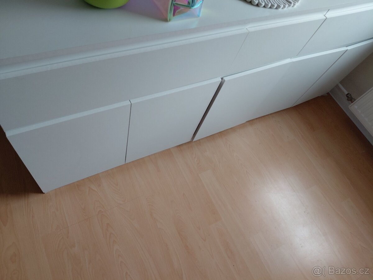 Velká komoda - 2