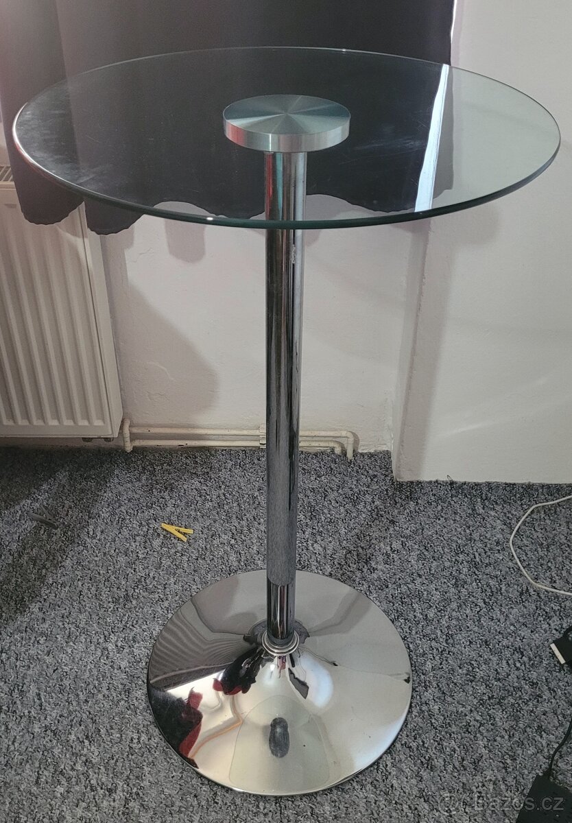 Skleněný stůl - 2