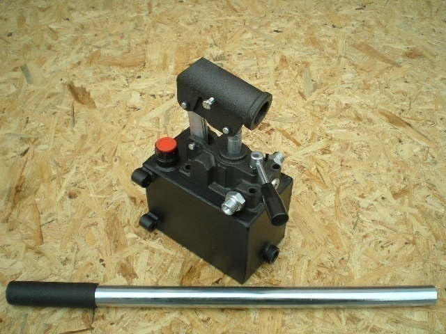 Ruční hydraulická pumpa - 2