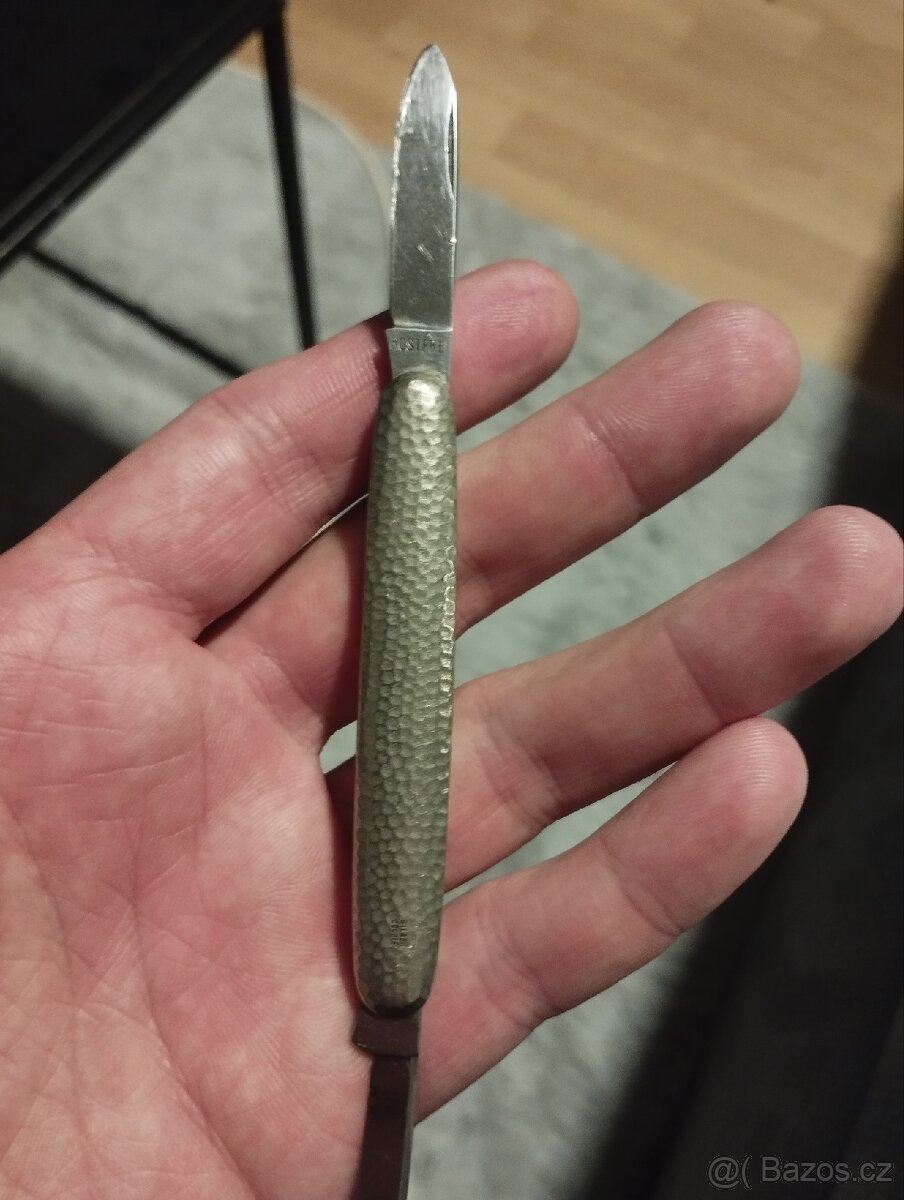 Nožík - 2