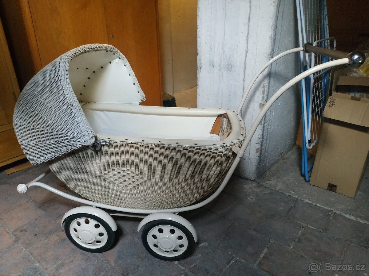 Košatina retro kočár Liberta Mělník - 2