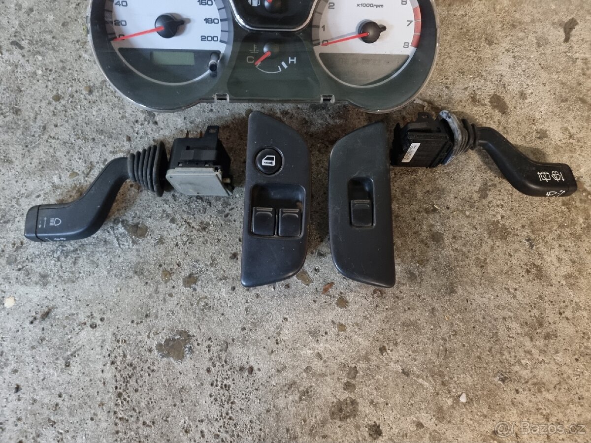 Interiérové díly Suzuki Ignis - 2