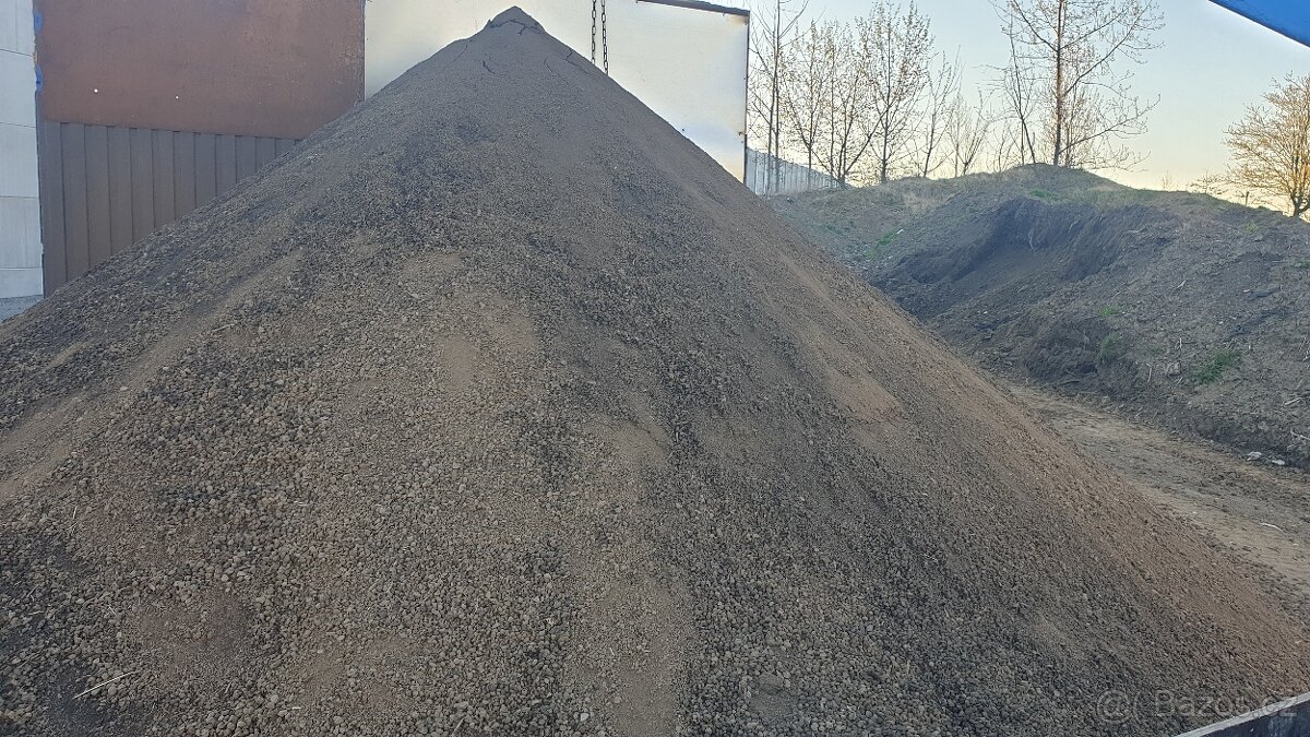 Zahradni zemina, substrat - 2