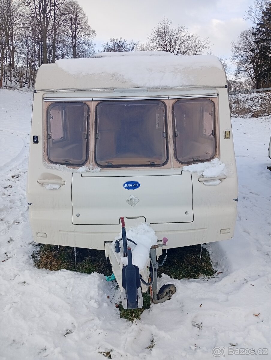 KARAVAN BAILEY RANGER PLNĚ VYBAVENÝ NA CESTU - 2