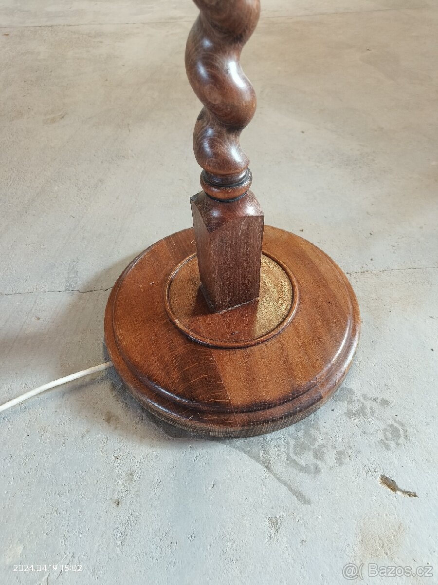 Lampa bez stínidla - 2