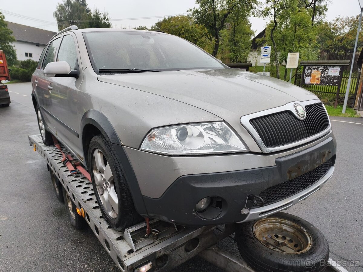 Škoda Octavia 2 Scout tdi - 2