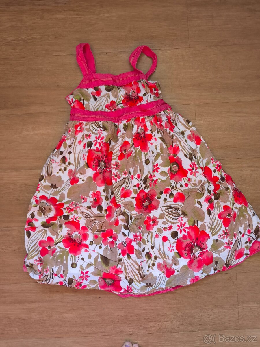 Dívčí šaty - 2