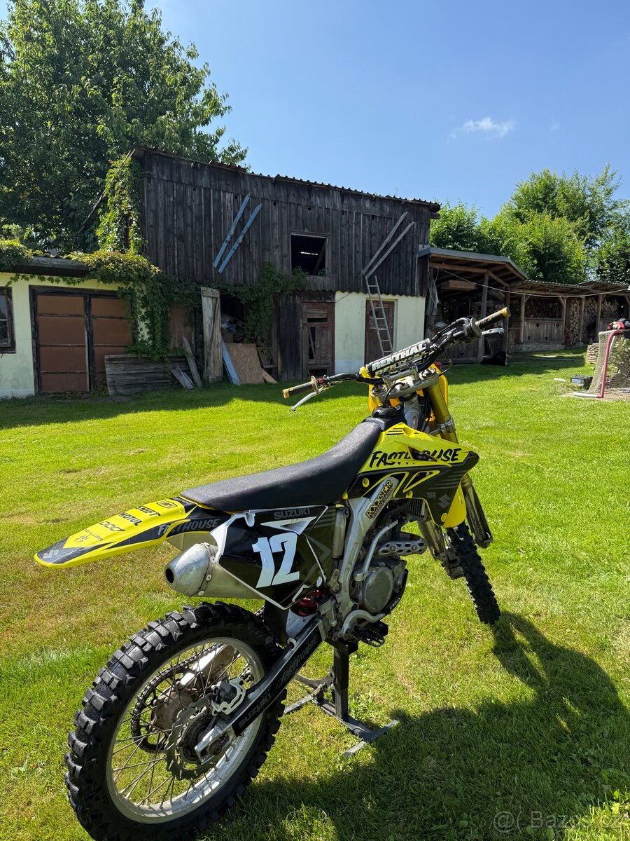 Motocross Enduro Suzuki rm-z 250 2008 - 2