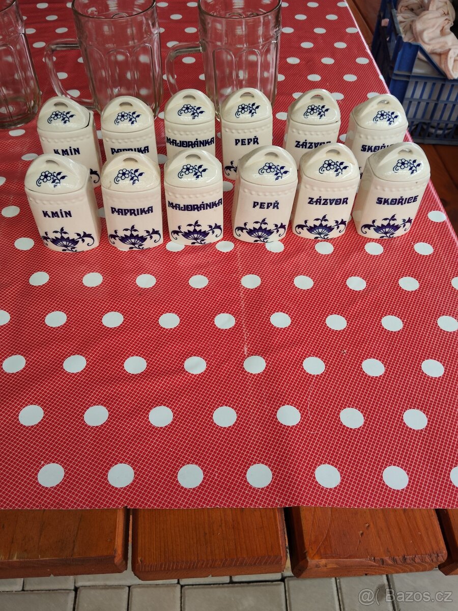 Kořenky,frťan,štamprle, půllitr,pivo. - 2