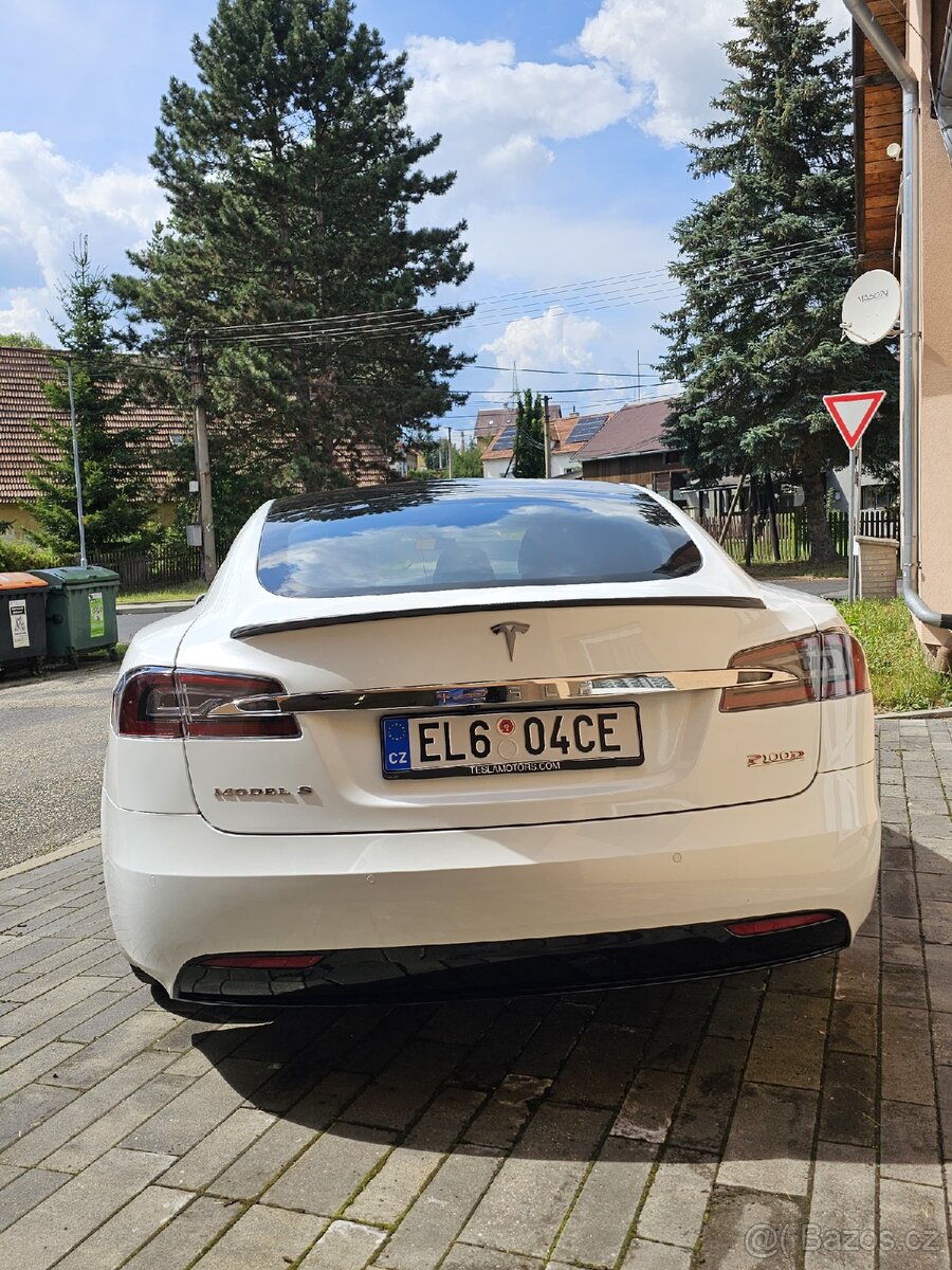 Tesla model S Performance 100D Ludicrous+ 2.6s--0-100 - 2