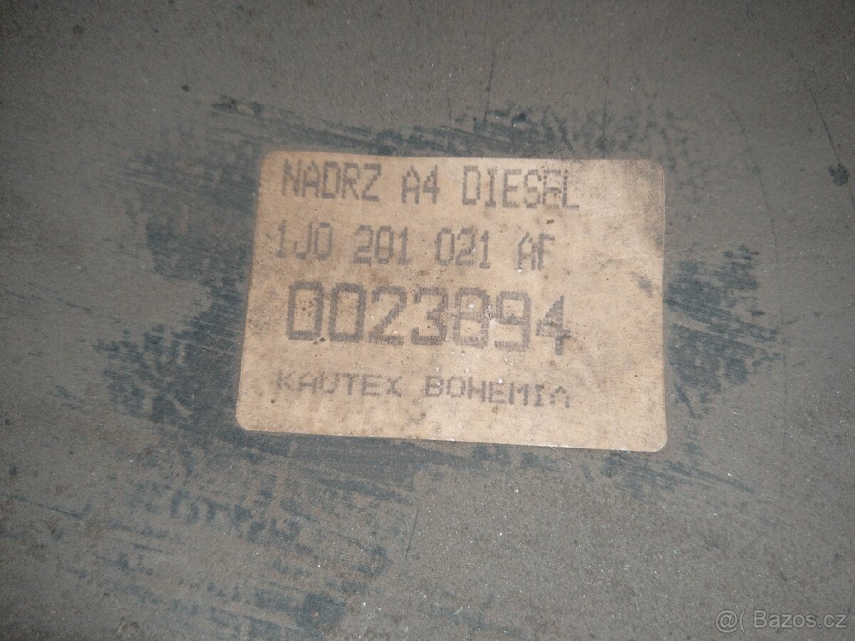 Palivová nádrž škoda Octavia 99 diesel - 2
