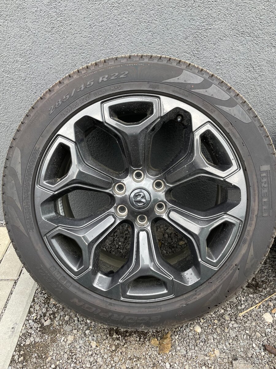 Alu kola Dodge RAM Limited R22