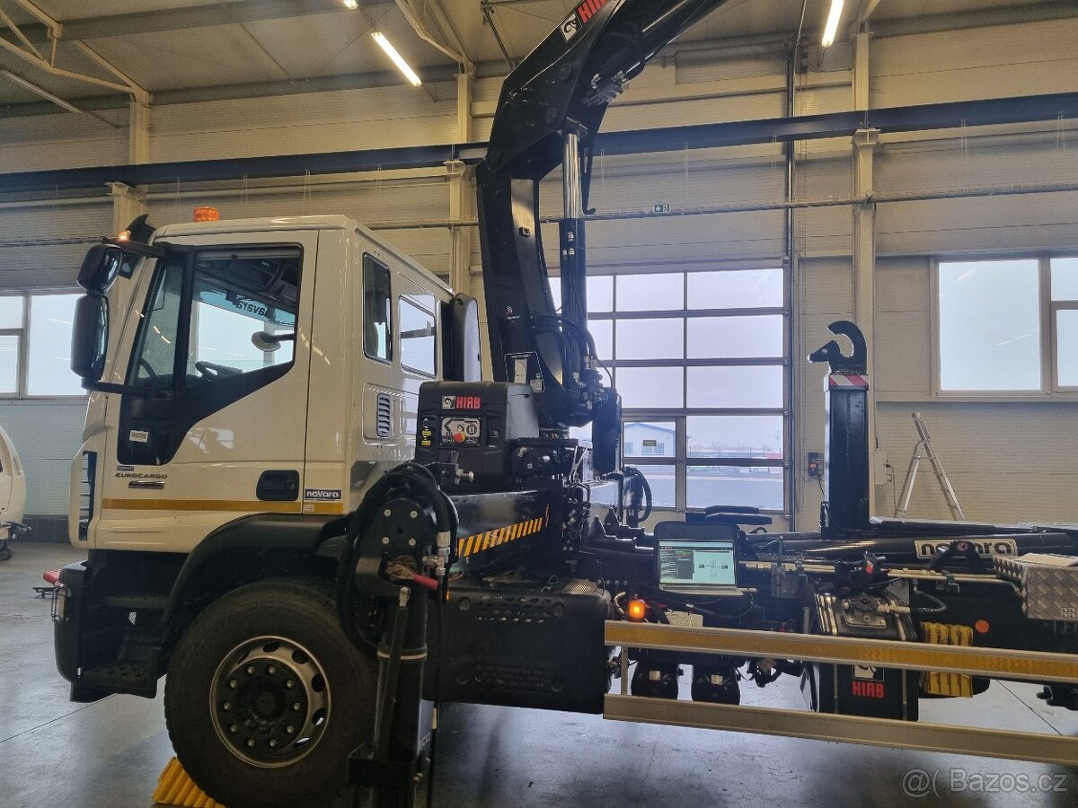 IVECO 180E28 EUROCARGO RUKA HIAB A NOSIČ KONTEJNERU 10T - 2