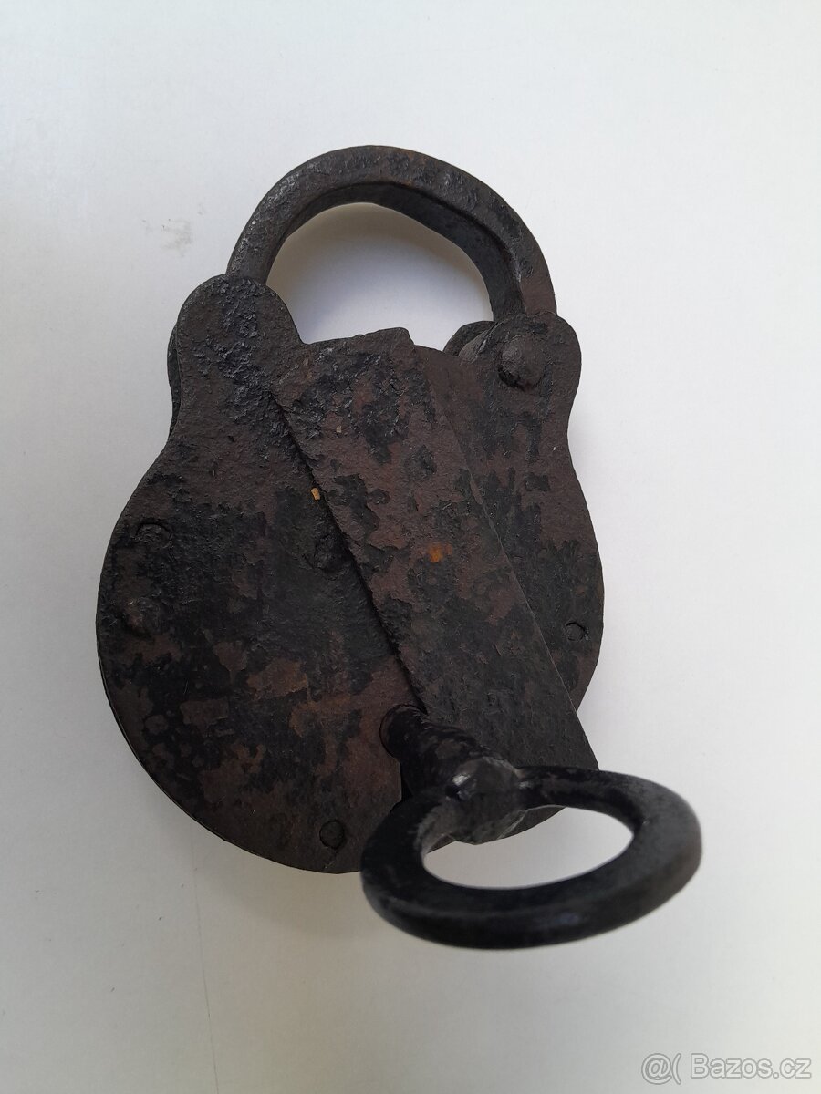 Starožitný visací zámek velký - 2