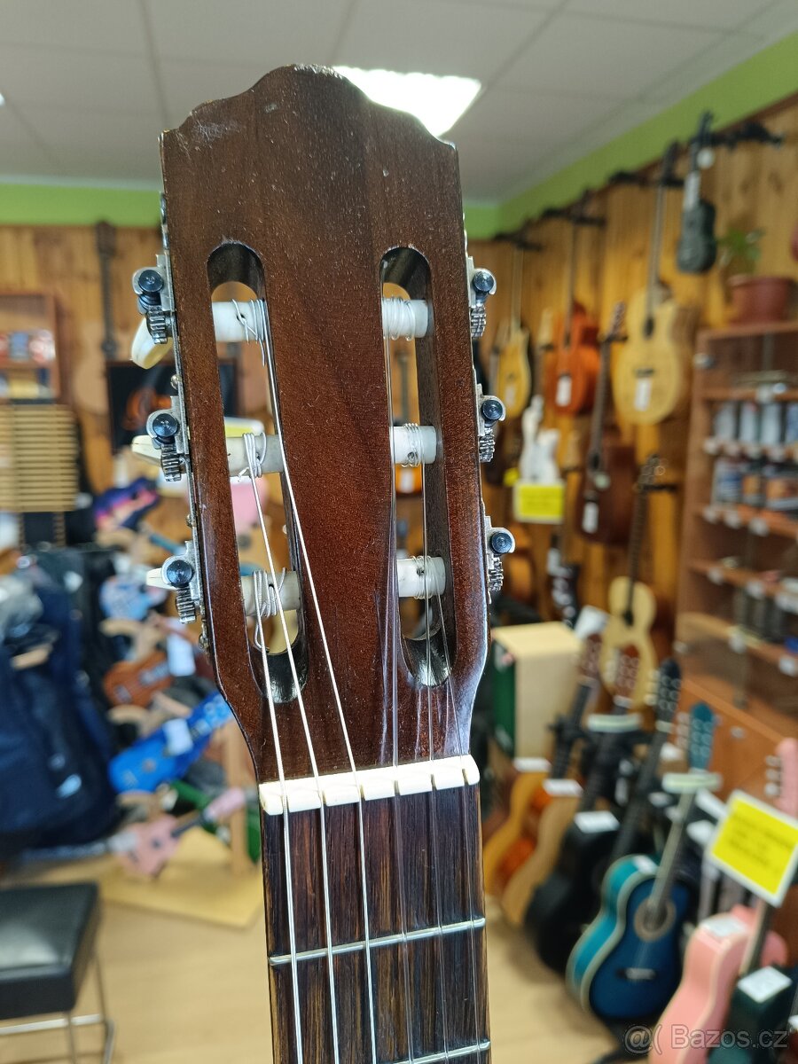 Stará 4/4 španělka s nylonovými strunami-Kytary Kyjov - 2