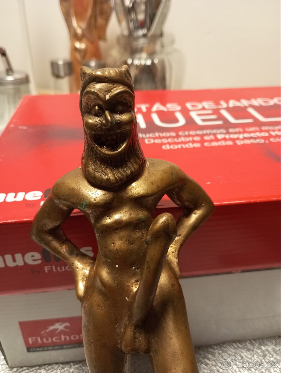 Bronzová socha satyra - 2