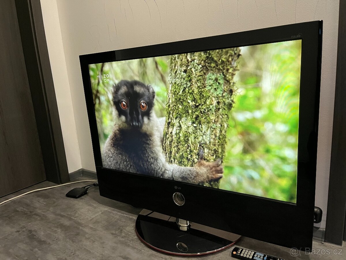 LCD televize LG 42LG6100 106cm - 2