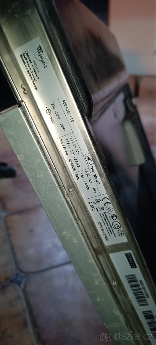 Myčka nádobí vestavná - 2