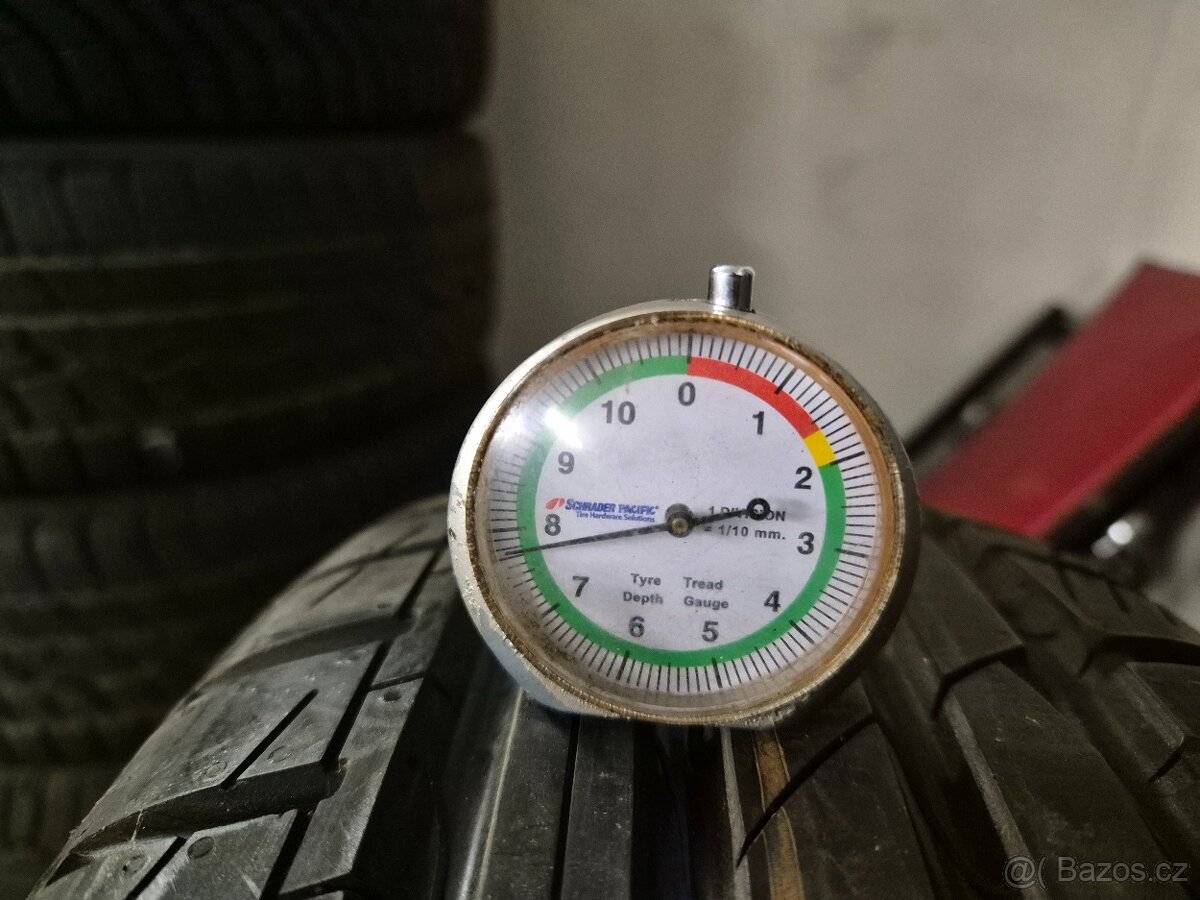 205/60 R16 NOKIAN (8mm) č.16091/b4 - 2