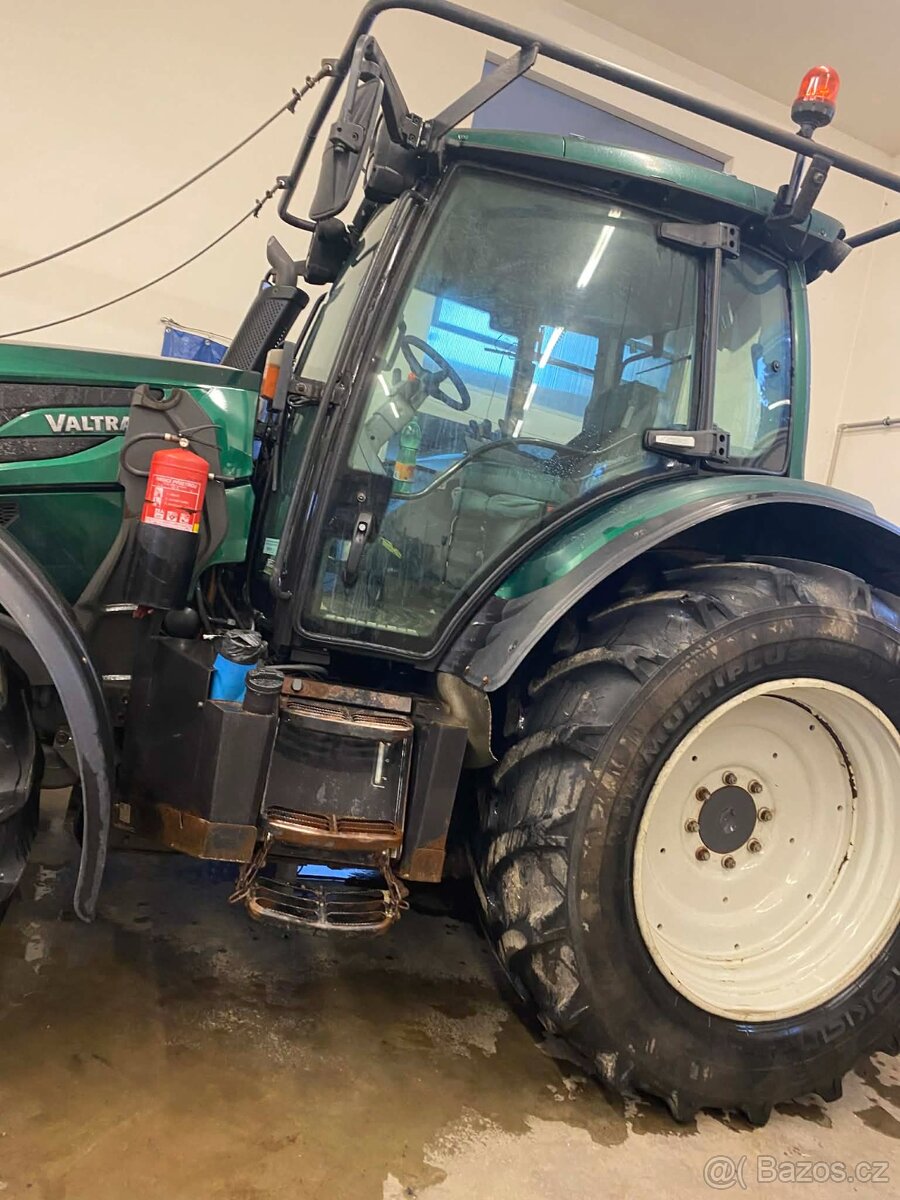 valtra N154 - 2