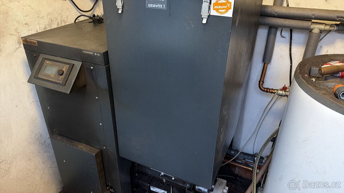 Benekov B16 - 2