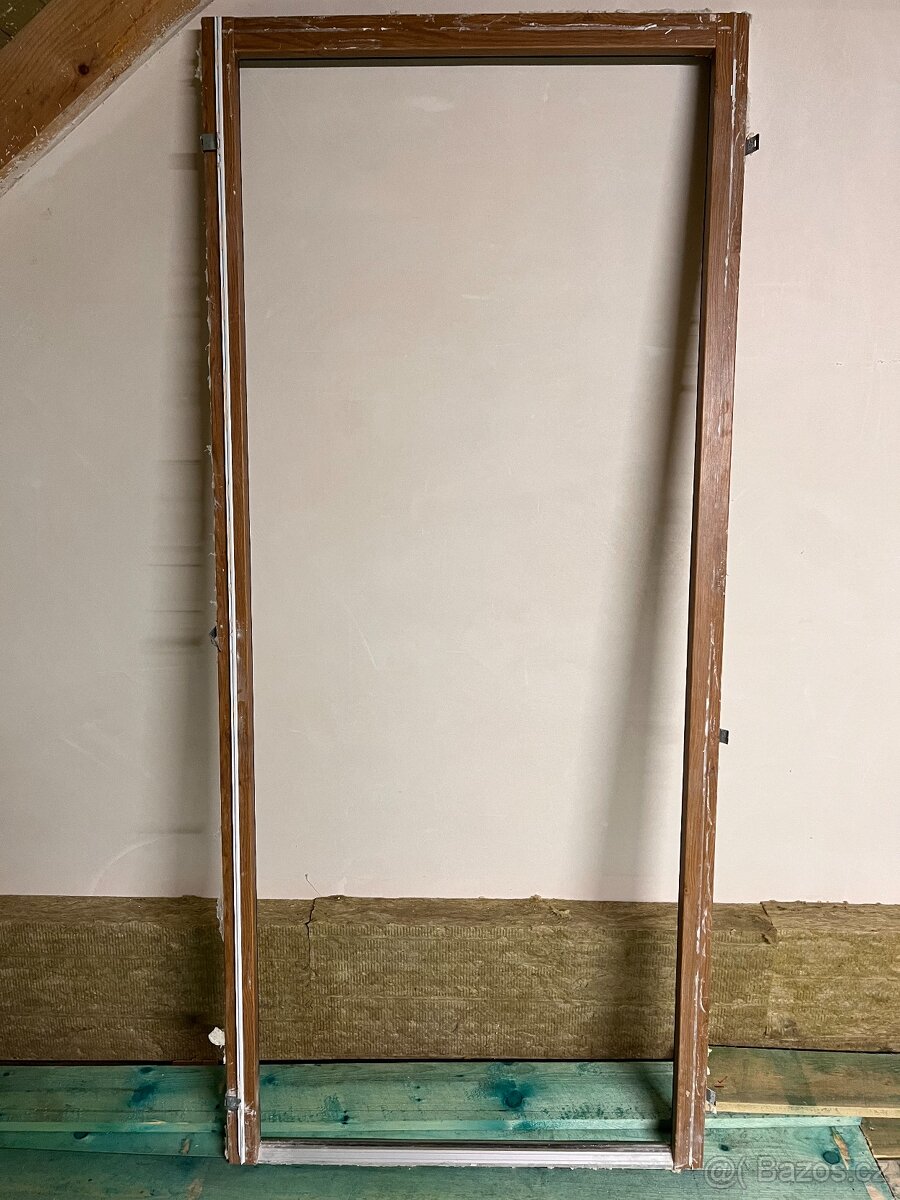 Téměř nepoužité venkovní dveře - 2