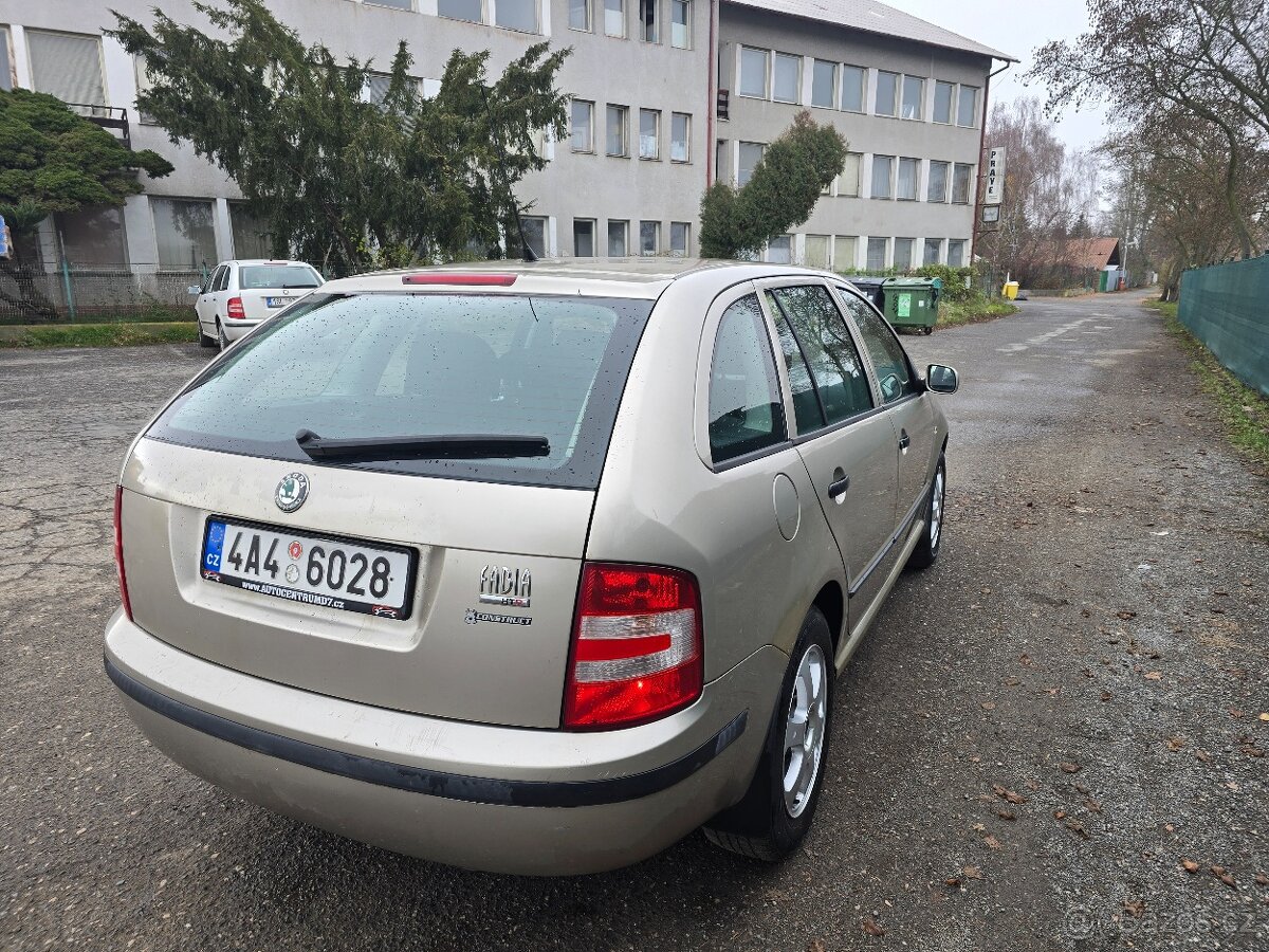 Škoda fabia 1.2htp combi - 2