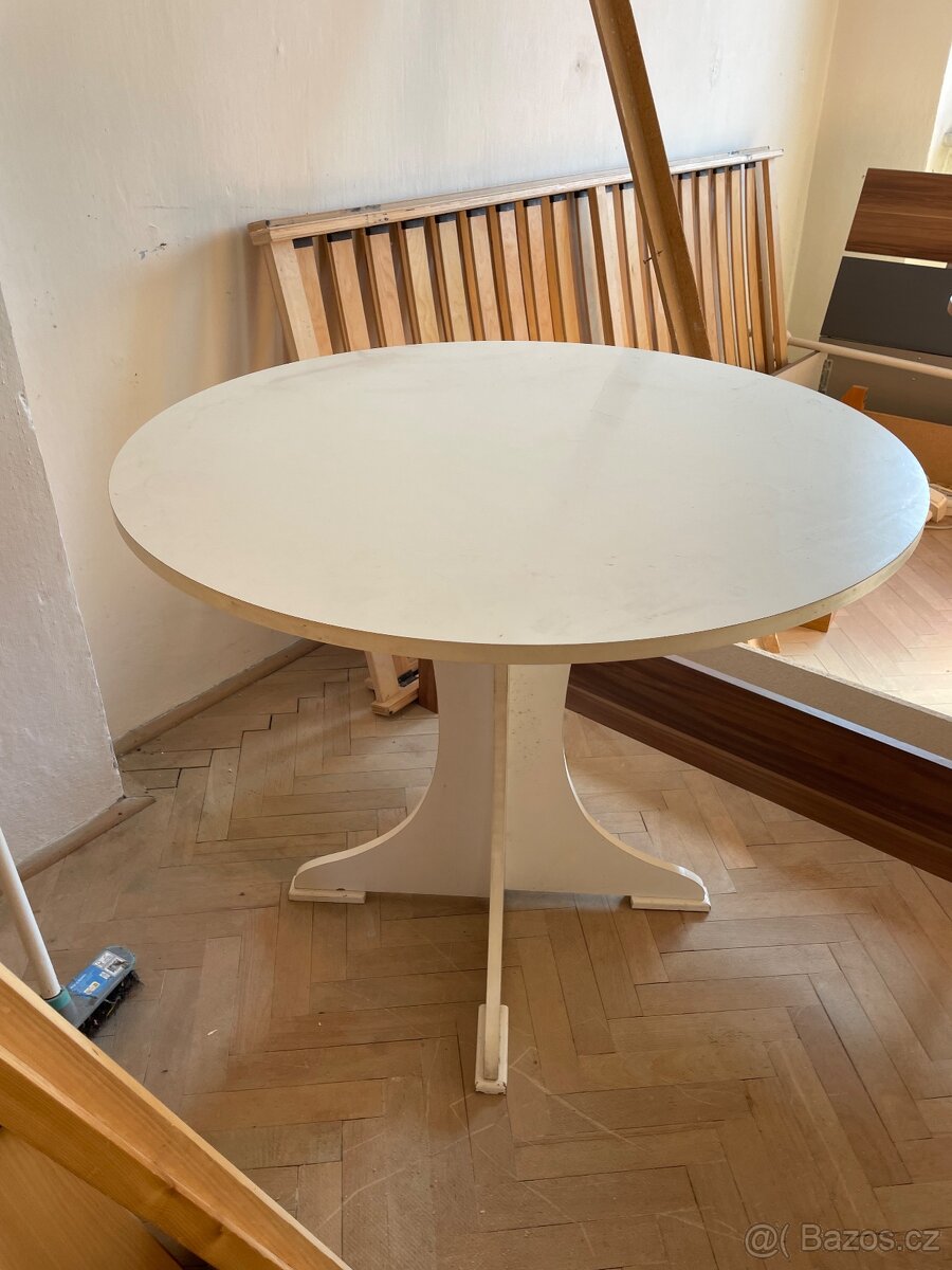 Stůl - 2