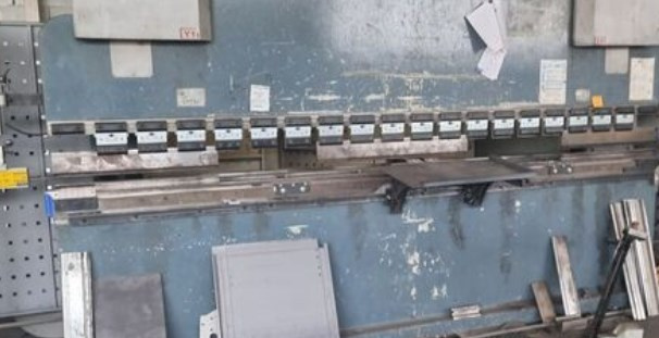 Lisy - ohraňovací E 40400 - 2