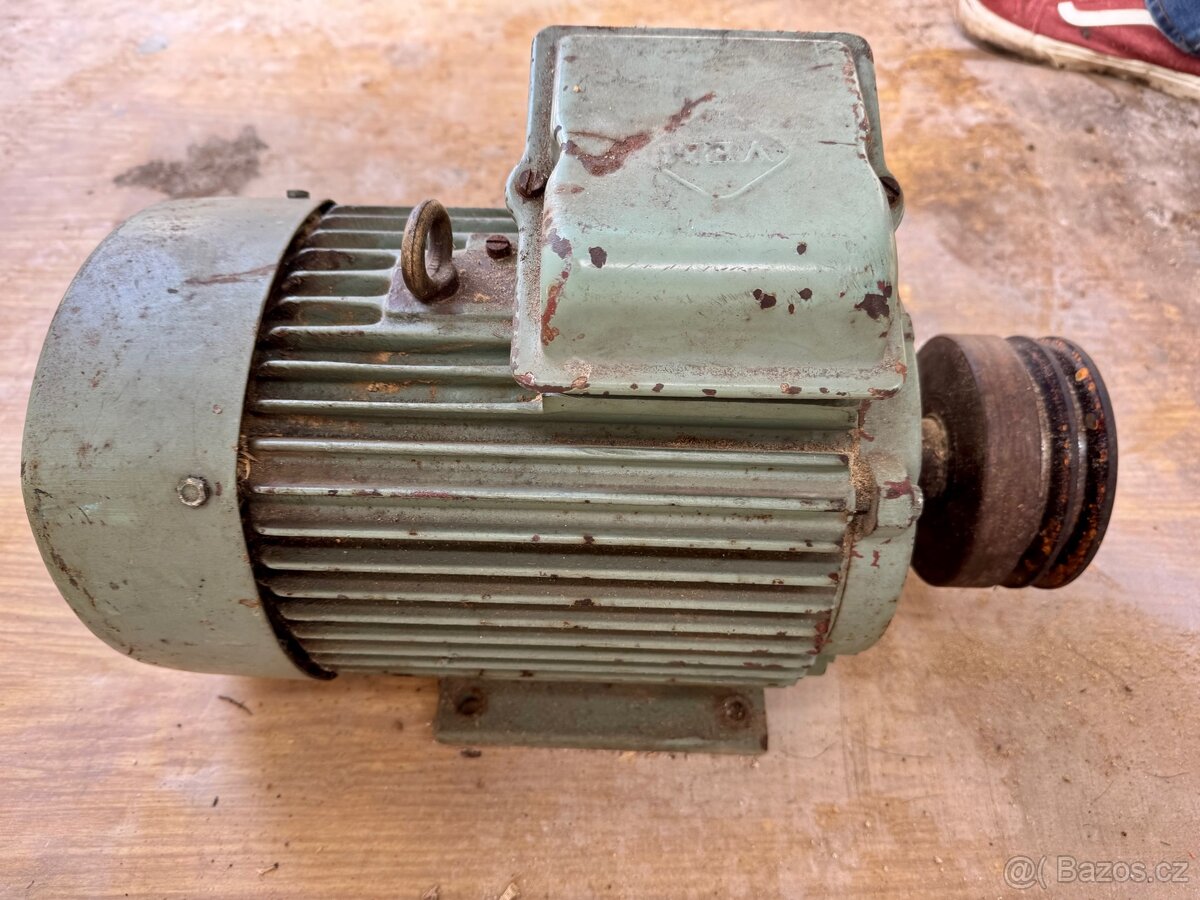 Elektromotor 3 kW 950 ot./ min - 2