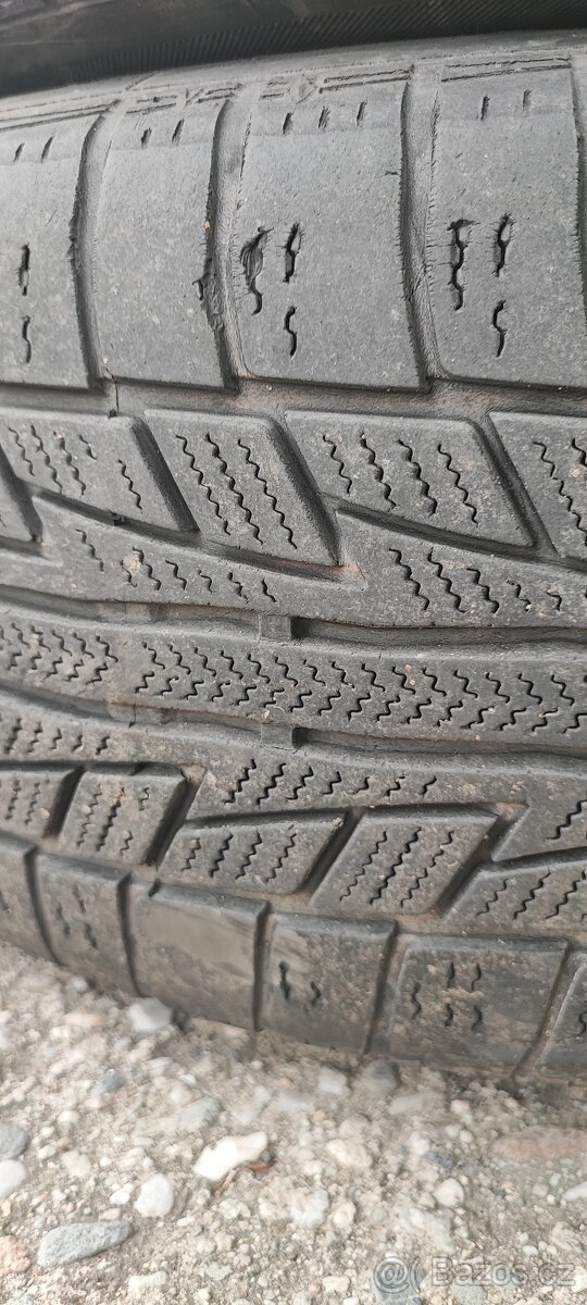 Plechový disk r16 ET 52,5 + zimní pneu 205/60/16 M+S - 2