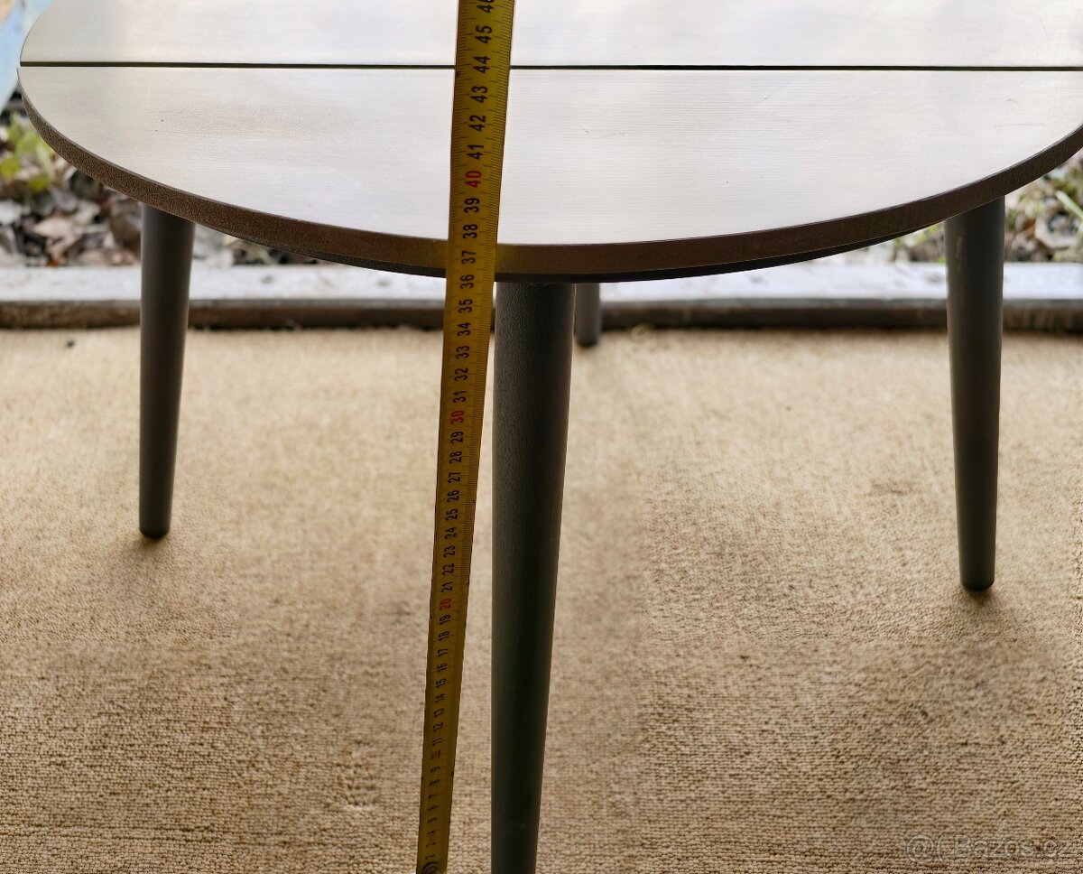 Odkládací hliníkový spolek. - 2