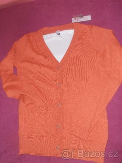 NOVÝ SVETR+tričko zdarma - 2