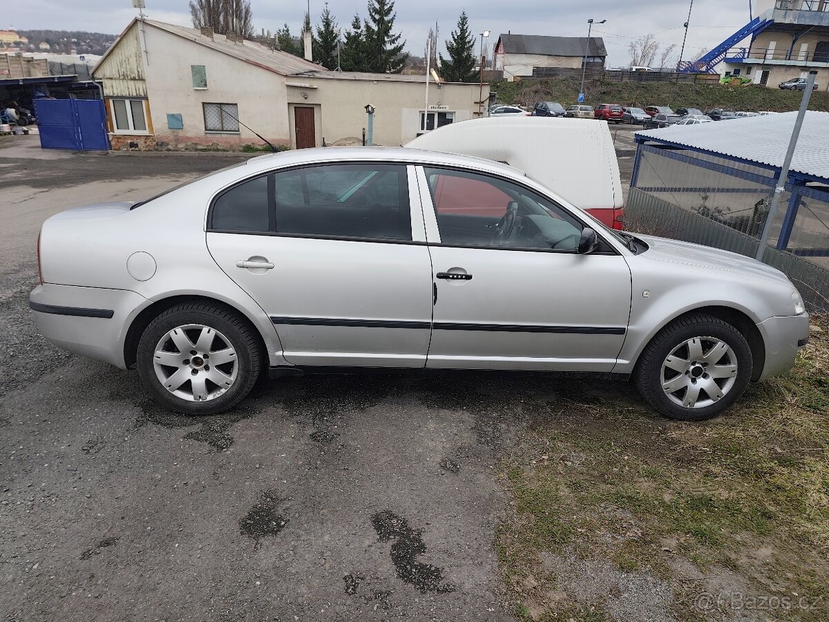 Škoda Superb 1 - 2