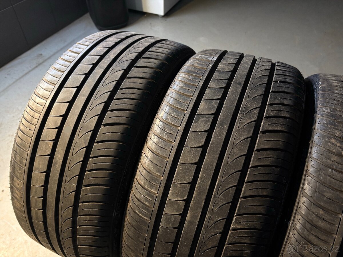 Letní pneu Austone 255/35R20 - 2