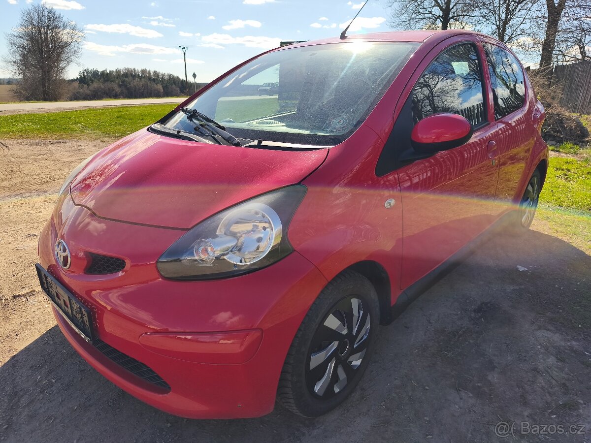 Toyota Aygo 1.0 VVTi klima - 2