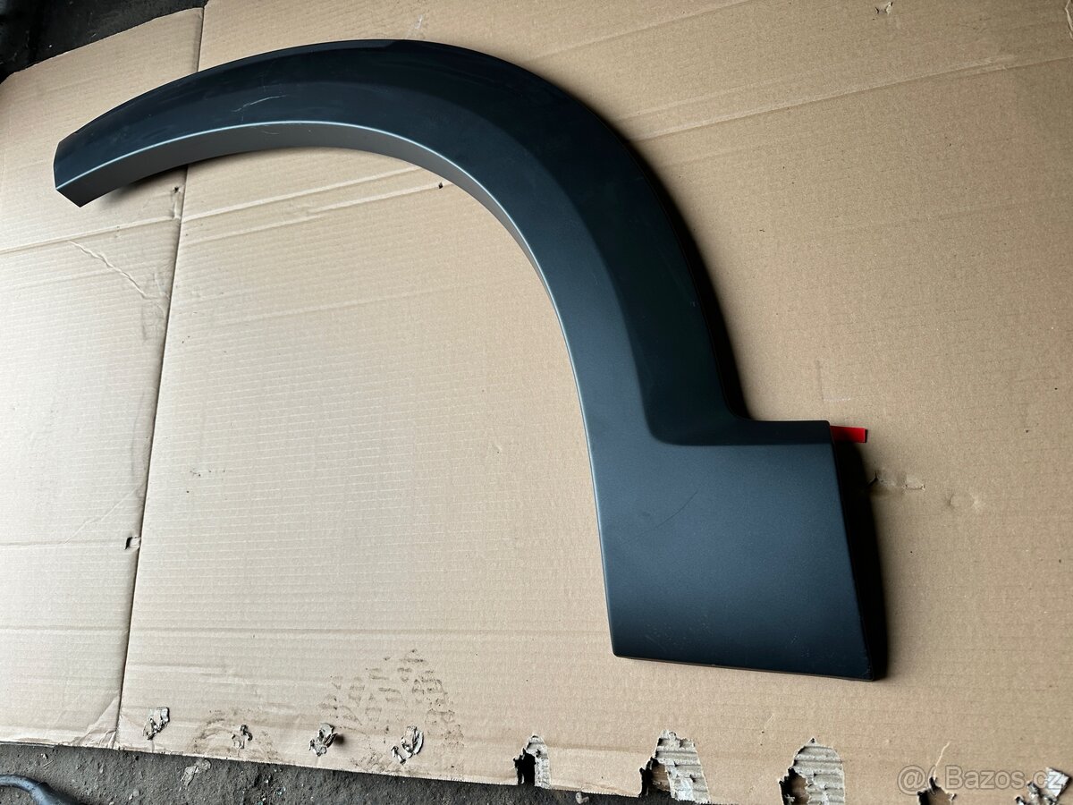 Volvo XC90 II - lem předního blatníku - 2