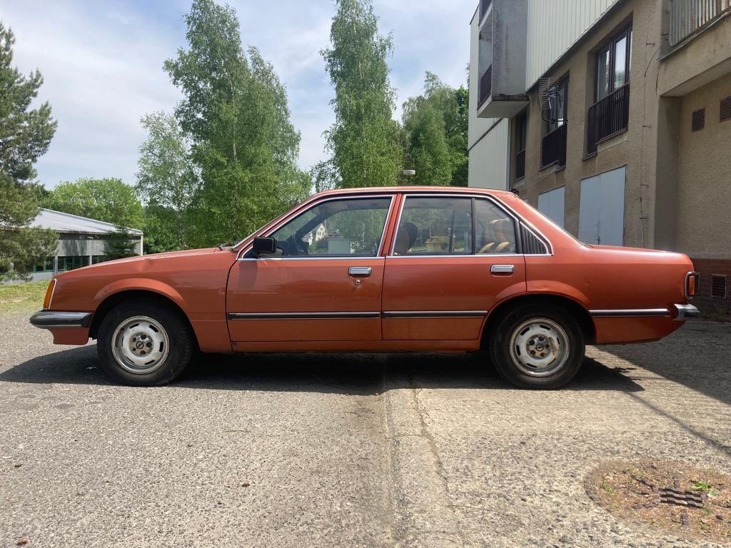 Opel Commodore 2.5 S 6 válec 1979 Super cena - 2