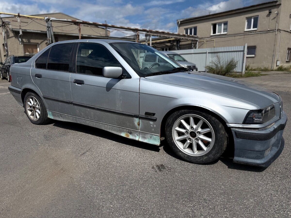 BMW e36-Sedan - 2