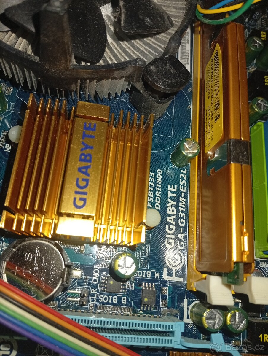 Základní deska gigabyte - 2