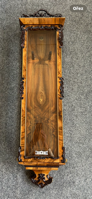 Hodiny biedermeier - hezký model. - 2