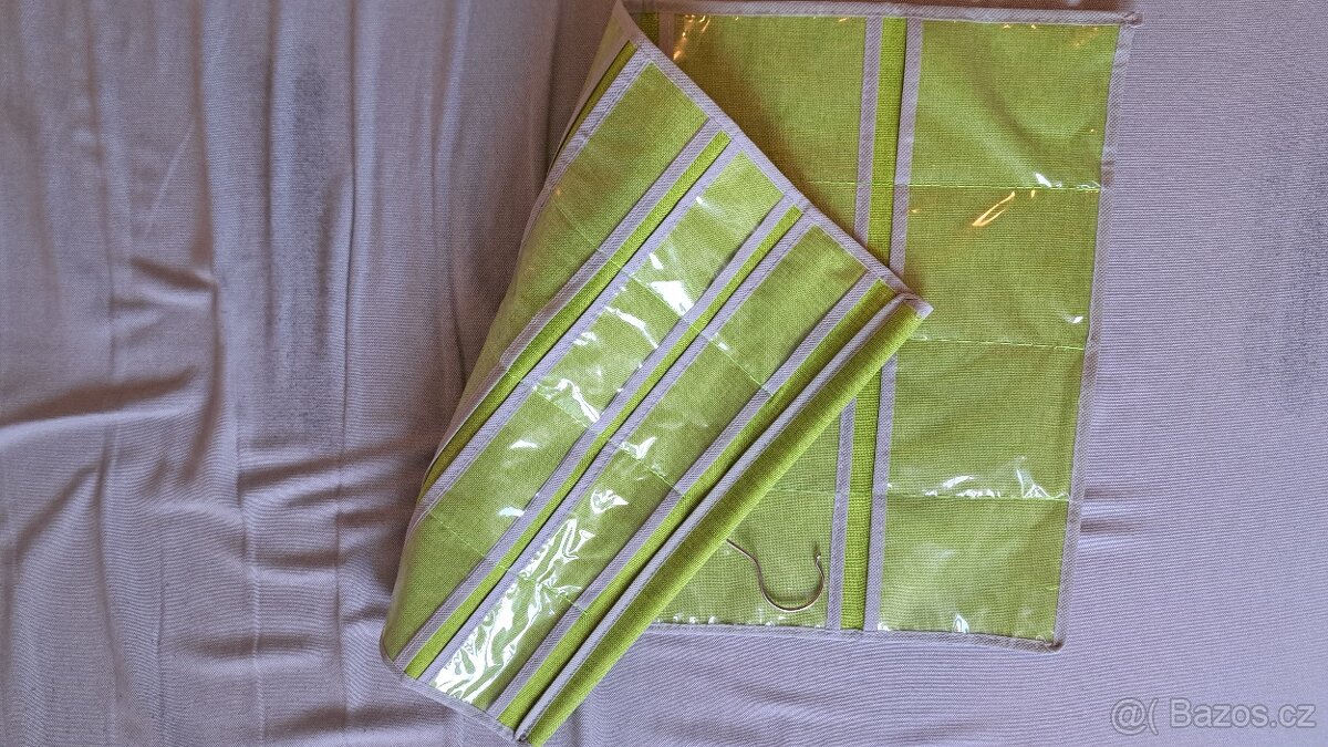 Věšák na šatky a iné - 2