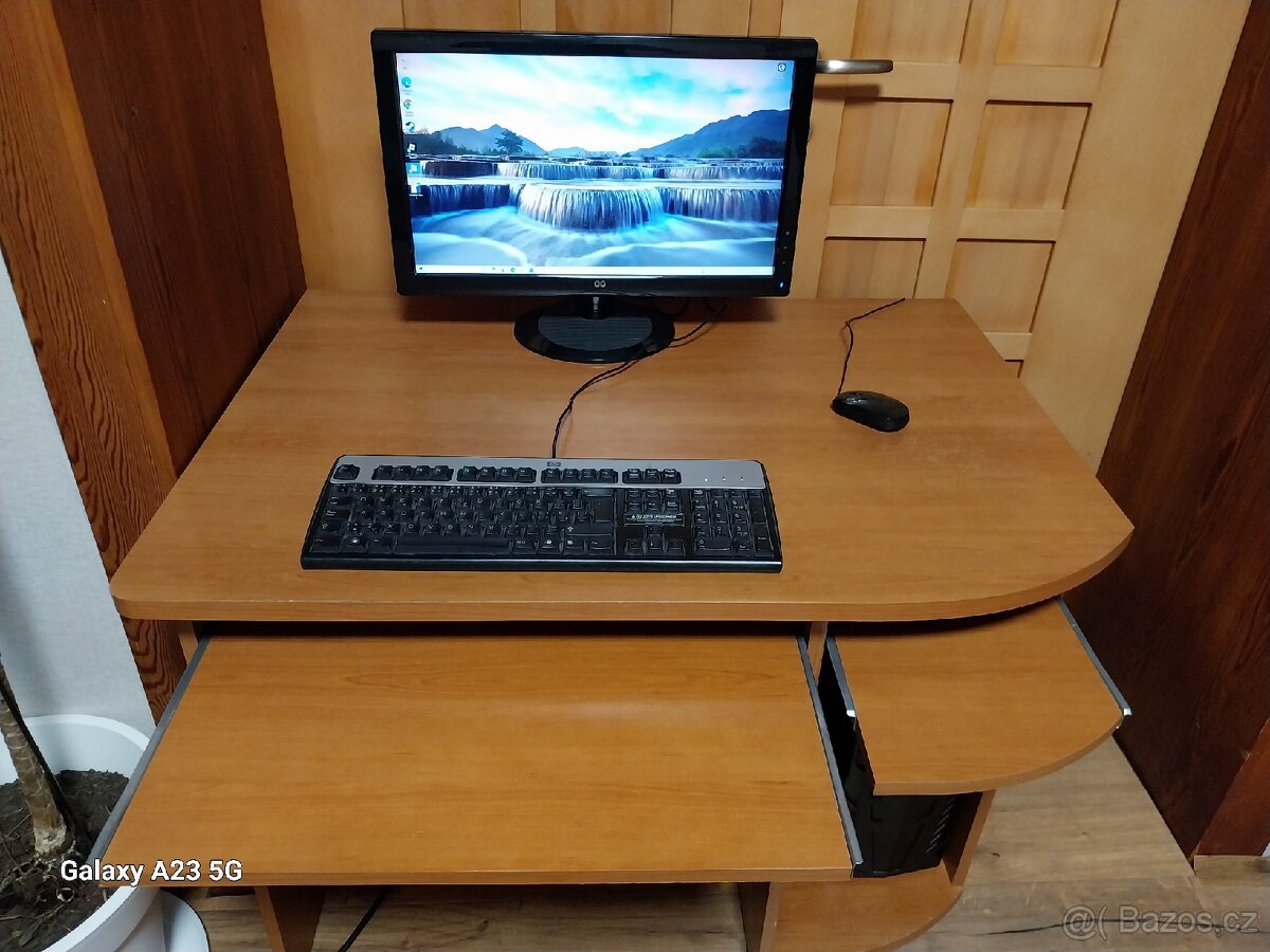 Herní PC + stul - 2