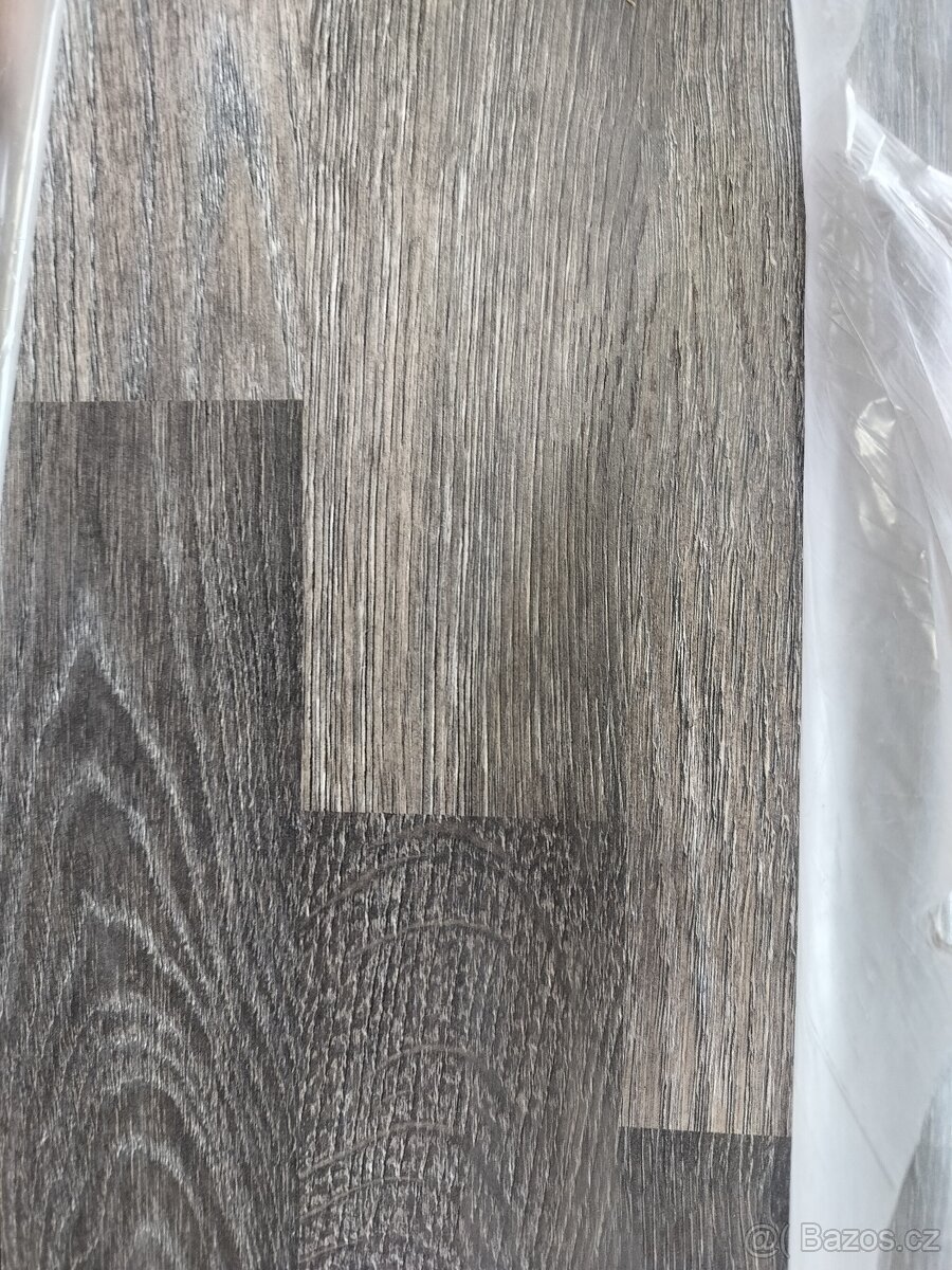 Podlaha laminátová - Egger Dub kouřový - 2