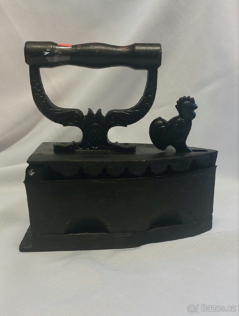 Starožitná žehlička - 2