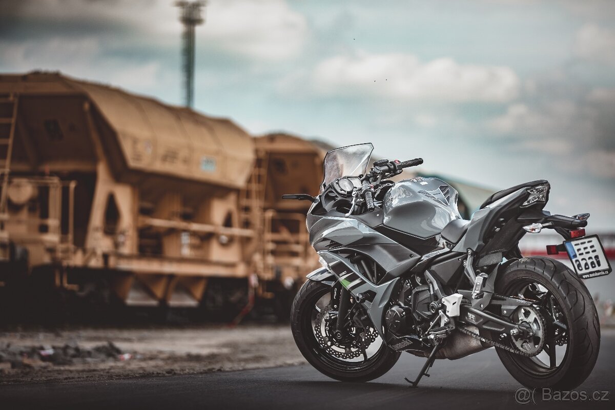 Kawasaki Ninja 650 – 2018 – 34 xxx km – top stav - 2