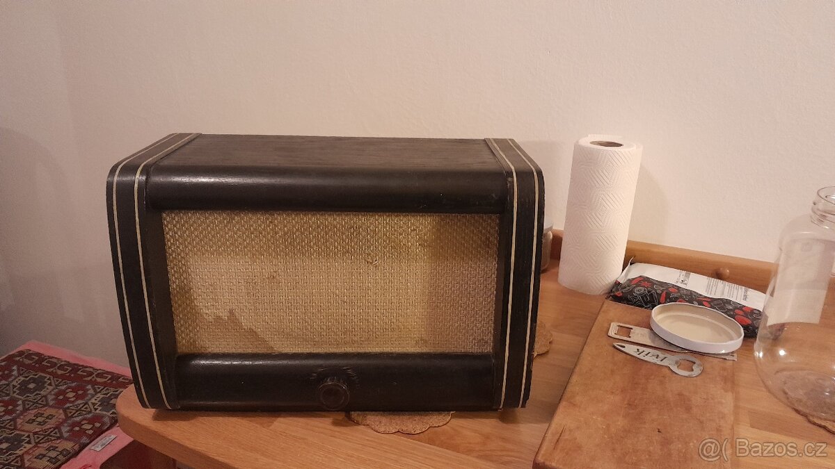 Rádio tesla 2AN 638 34 - 2