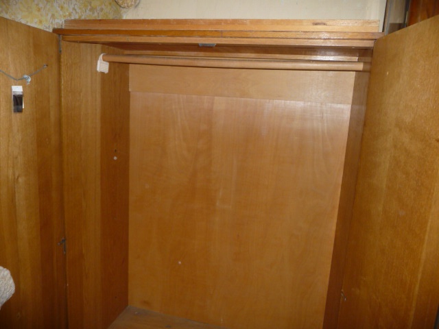 2 sektorové skříně s nástavci - 2